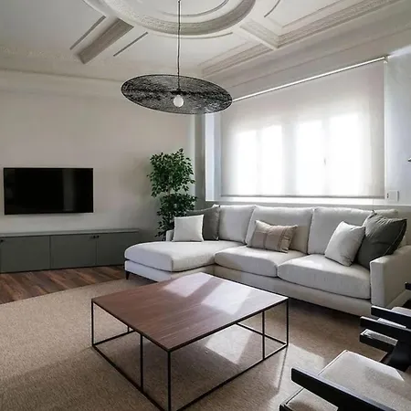 Elegante Con 3 Letti A Apartmán
