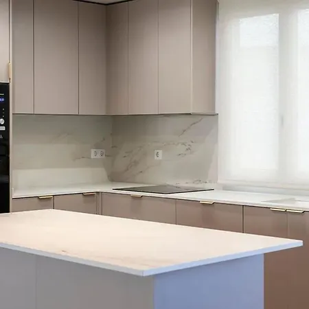 Elegante Con 3 Letti A Apartmán